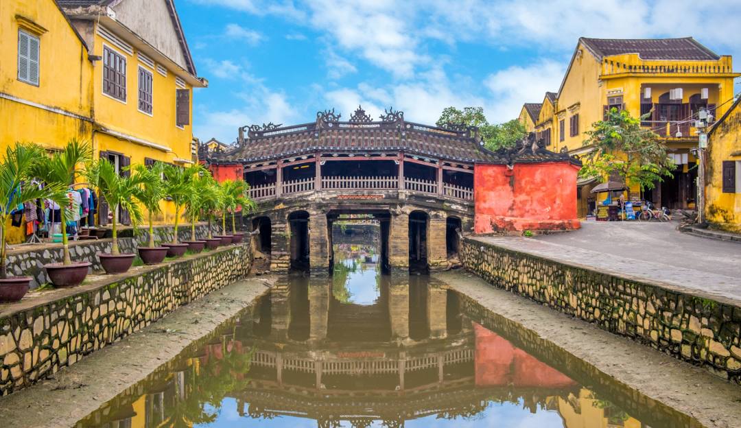 Japanese Covered Bridge - Hoi An must-see attraction